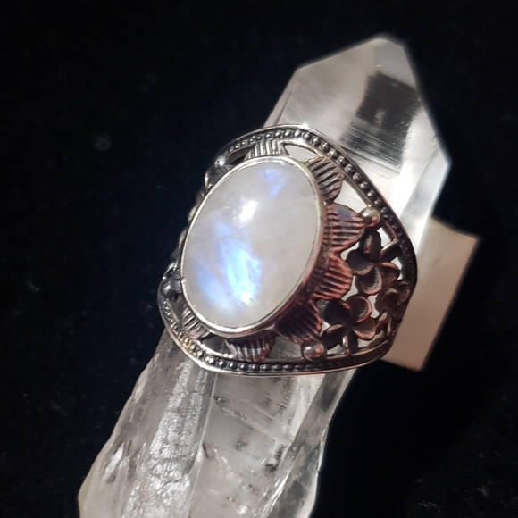 Rainbow Moonstone Flower Ring ~ 925 Sterling Silver - Picture 4 of 16